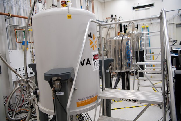 Photograph of an NMR spectrometer in a lab