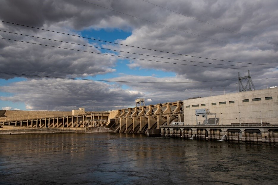 Ice Harbor Dam, a hydropower dam on the Snake River in Washington. (Photo by Andrea Starr | Pacific Northwest National Laboratory)